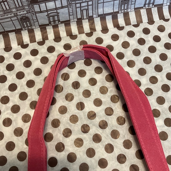 Fun Collectible Tote - Picture 4 of 11